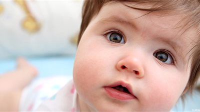 3 مشاكل شائعة تصيب عين الطفل.. تعرف