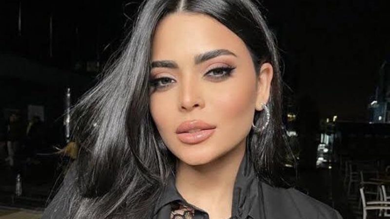 أسماء جلال