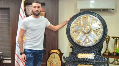 حقيقة توقيع عمر كمال للزمالك.. مدير الكرة يرد