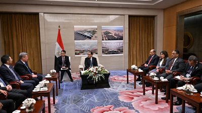 «رئيس الوزراء» يلتقي مسئولي شركة CSCEC الصينية