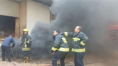 اندلاع حريق هائل داخل مخزن قطع غيار فى العمرانية
