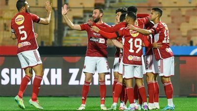 الاهلي يقسو علي بلدية المحلة بخماسيه في الدوري