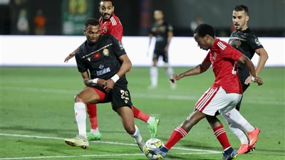 بيرسي تاو يصنع التاريخ بتسجيله هدف افتتاحي في نهائي إفريقيا