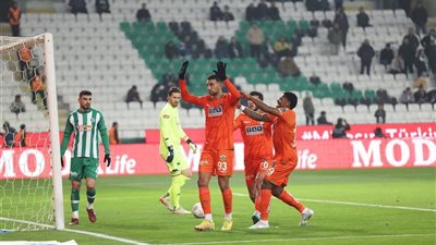 عودة مميزة: كوكا يبدأ كأساسي مع بينديك سبور بعد تجاوزه الإصابة