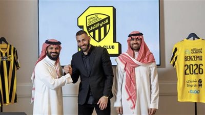 بنزيما يتحدث لأول مرة عن تجربته الجديدة.. ووجود رونالدو