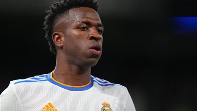 البرازيل تتحرك ضد العنصرية: قانون يحمي لاعبي كرة القدم من التمييز والإساءة