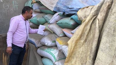 ضبط 15 طن و270 كيلو قمح قبل تهريبهم بـ الحسينية