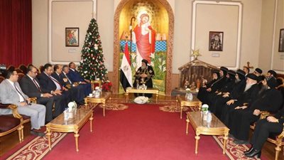 رئيس قضايا الدولة يلتقي البابا تواضروس لتهنئته بالعام الميلادي الجديد (صور)