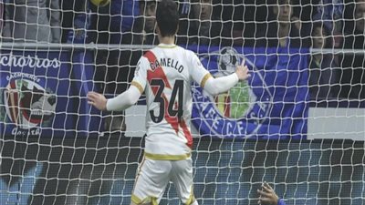 صدام عنيف على أرض الملعب: فوز رايو فايكانو يرافقه 10 إنذارات و3 حالات طرد