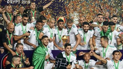 لمسة مفقودة: نجم الجزائر يغيب ويخلّف فراغًا أمام أنجولا في أمم إفريقيا