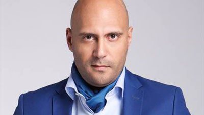 وليد فواز يروج لشخصيته في مسلسل 