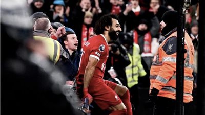 مدح مستمر: نجم الريدز يُشيد بتألق محمد صلاح