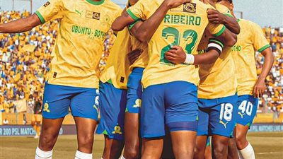 صن داونز وبترو أتلتيكو وجها لوجه الليلة في بطولة الدوري الإفريقي