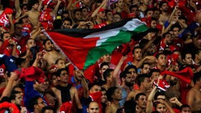 اقفل بقى ياعم..  هتافات وسط غضب جمهور المارد الأحمر