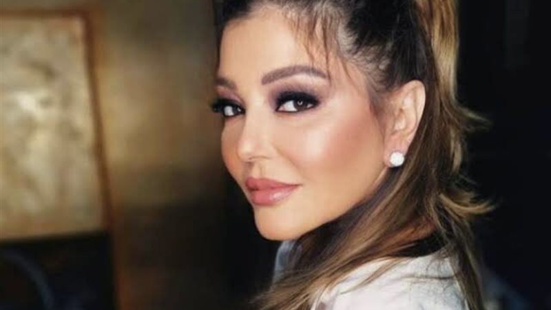 الفنانة سميرة سعيد