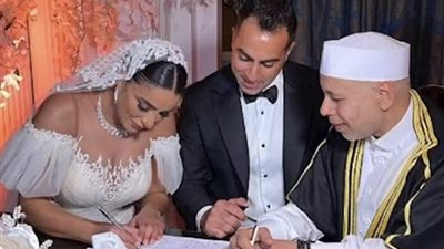 رسالة غامضة.. جوري بكر تعلن انفصالها عن زوجها