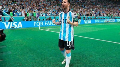 آخر التطورات بشأن مستقبل ميسي مع باريس سان جيرمان.. تفاصيل