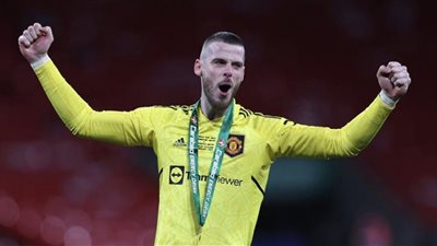 مانشستر يونايتد يخطط لإعادة حارسه