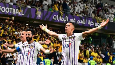 مباراة تألق رحيمي.. العين يكسر شوكة الهلال برباعية بدوري أبطال آسيا