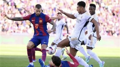 الجدل يشتعل: هل تسهم لجنة الحكام في إحياء طموحات برشلونة؟