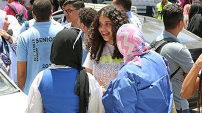 كان سهلاً ..طلاب الثانوية العامة عن امتحان اللغة الفرنسية 