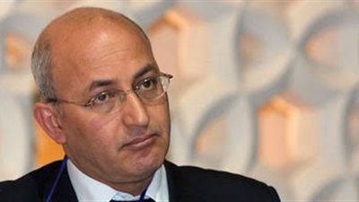 الإعلامي سيد علي باكيا على الهواء: العالم استيقظ اليوم على فاجعة