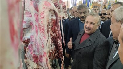 ضبط كمية من المياة الغازية واللحوم غير صالحة للإستهلاك الآدمي بالبحيرة