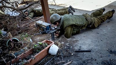 مصادر إعلام: الاحتلال استهدف قاعدة عسكرية قرب منشأة نووية