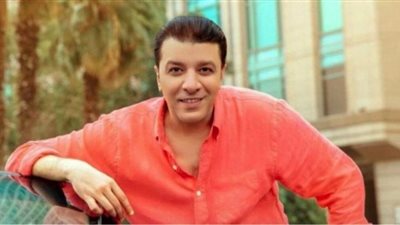 مصطفى كامل يتعرض لحادث سير تسبب فى تحطيم سيارته