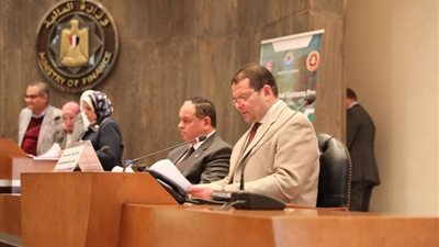 وزير المالية: مستمرون في تطوير المنظومة الجمركية لتخفيف الأعباء عن المستوردين والمواطنين 