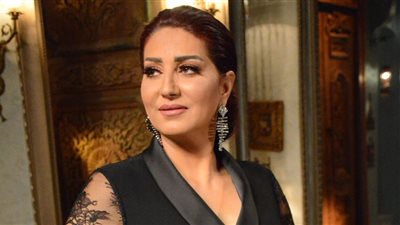 وفاء عامر تستكمل تصوير 