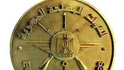 الفريق أول عبد المجيد صقر يلتقى عدد من القادة بالمنطقة المركزية العسكرية