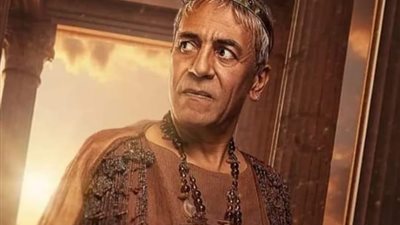 صبري فواز يهاجم اللجان الإلكترونية بسبب فيلم 