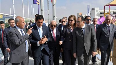 «مدبولي» يشهد افتتاح مجمع المدارس بأرض القرية الكونية بمدينة حدائق أكتوبر