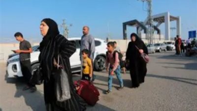 القاهرة الإخبارية: وصول أكثر من 400 شخص إلى معبر رفح و 30 عربة إسعاف لتلقي جرحى غزة 