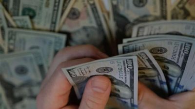 سقوط 18 مسؤولاً اختلسوا مليون دولار بقطاع الطيران المدني