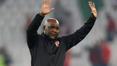 بضيق في التنفس .. المدير الفني الأسبق للأهلي يتعرض لوعكة صحية