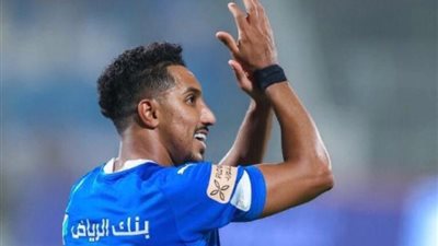 الهلال السعودي يحسم موقف نجمه الدوسري من مباراة الاتحاد