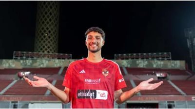 الاهلي يقرر قيد وسام ابو علي في القائمه الافريقيه