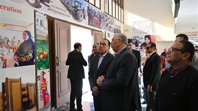 مدبولي يتفقد مشروعات للإنتاج الزراعي والحيواني بالإسكندرية والبحيرة