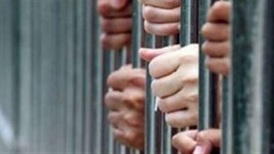 حبس 3 أشخاص بحوزتهم 8 كيلو حشيش واستروكس بالسلام