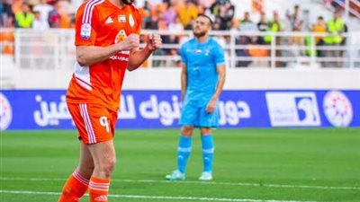 وكيل أزارو: بيراميدز يتفاوض لـ ضم اللاعب.. والأولوية لـ الأهلي