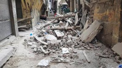 لسوء أحوال الطقس.. سقوط عقار في الإسكندرية