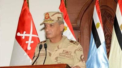 وزير الدفاع يهنئ السيسي بمناسبة حلول شهر رمضان