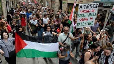 متظاهرون في العواصم الأوروبية ينددون بالاحتلال 