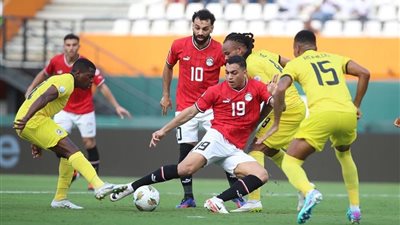 عقبات البدايات: الصعوبات تلتحم أمام منتخب مصر في انطلاقة البطولة