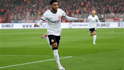 دينو توبمولر يُمدح عمر مرموش: كرة القدم تعطيه ما يستحقه