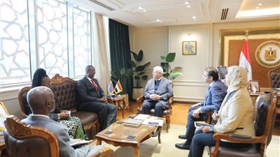 وزير التعليم العالي يستقبل سفير الكونغو لبحث سبل التعاون المشترك 