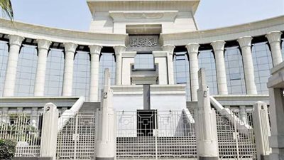 المحكمة الدستورية تقضي بشأن صرف حافز إثابة لحاصلي الماجستير والدكتوراه