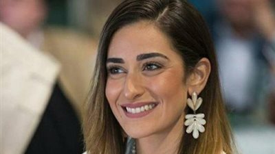 رسالة دعم قوية من أمينة خليل للفتاة الفلسطينية عهد التميمي